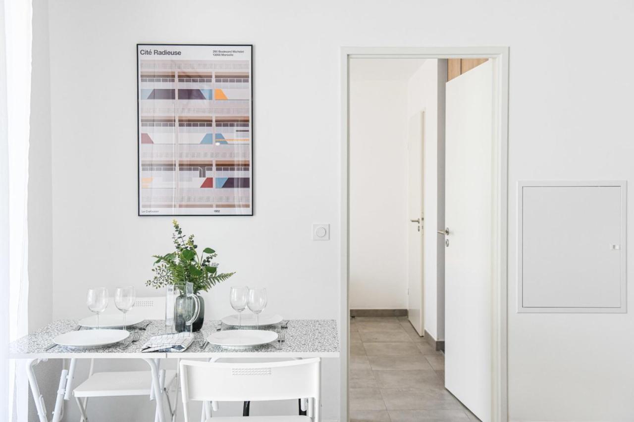 Appart Avec Terrasse Et Parking A 2 Min Du Metro Marsilia Exterior foto