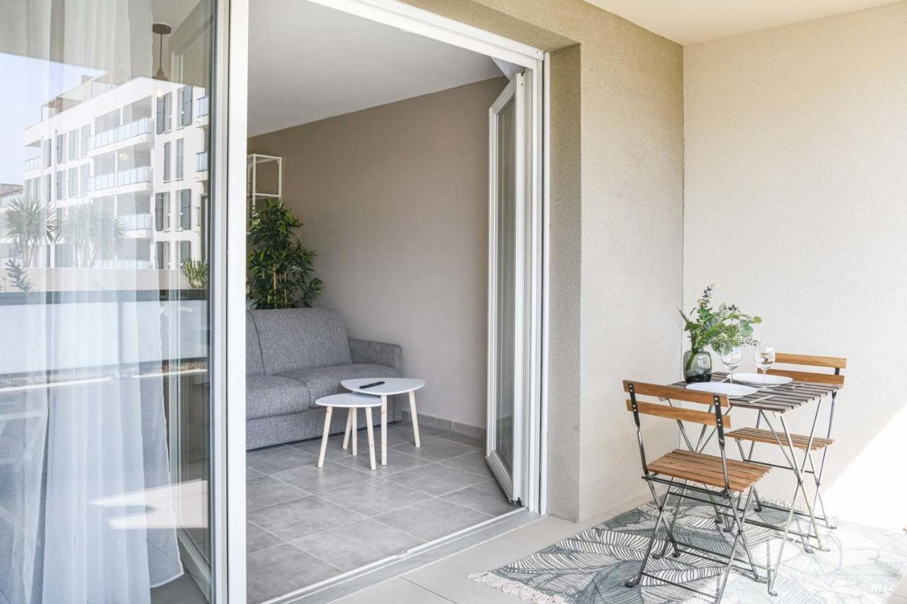 Appart Avec Terrasse Et Parking A 2 Min Du Metro Marsilia Exterior foto