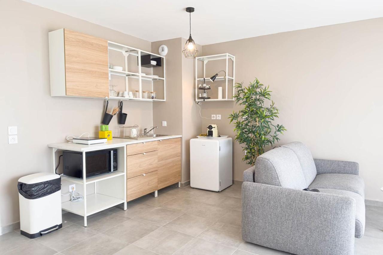 Appart Avec Terrasse Et Parking A 2 Min Du Metro Marsilia Exterior foto